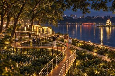 Hà Nội làm 'dải lụa ký ức' điểm check-in bên hồ Hoàn Kiếm