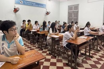 Thi vào lớp 10: Áp lực tuyển sinh không chỉ nằm ở số môn thi