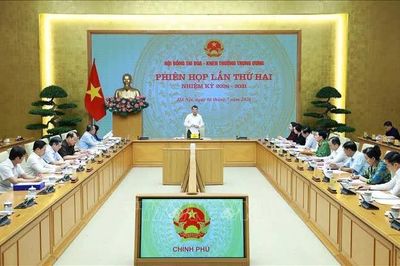 Sắp xếp bộ máy và tính thành tích thi đua trước và sau hợp nhất