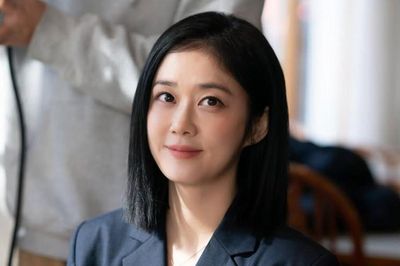 Jang Na Ra trở lại với tạo hình luật sư trong Good Partner