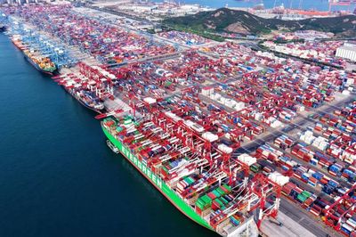 Vì sao khó kìm hãm đà xuất khẩu của Trung Quốc?