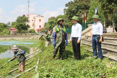 Phường Bắc Giang tập trung xử lý ô nhiễm hồ Đầm Sen