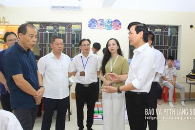 Lãnh đạo tỉnh kiểm tra tiến độ triển khai phòng thực hành giáo dục STEM