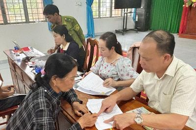 Chi trả hơn 277 triệu đồng tiền dịch vụ môi trường rừng cho người dân Cát Tiên