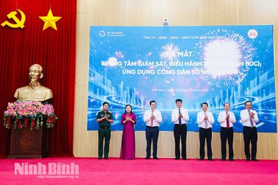 Ninh Bình ra mắt Trung tâm IOC, Ứng dụng NinhBinh-S và phát động Tháng cao điểm triển khai “Bộ học liệu đa phương tiện”, lan tỏa phong trào “Bình dân học vụ số”