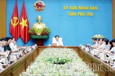 Tháo gỡ điểm nghẽn thể chế, khơi thông nguồn lực phát triển