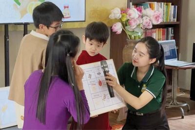 Khi trẻ em hát nhạc người lớn