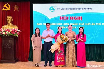 Đồng chí Dương Thị Thu Truyền được bầu giữ chức Phó Chủ tịch Hội Liên hiệp Phụ nữ thành phố Huế