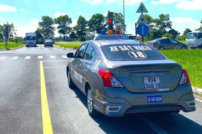 Cục Đường bộ yêu cầu bổ sung tình huống khoảng cách an toàn vào đào tạo lái xe