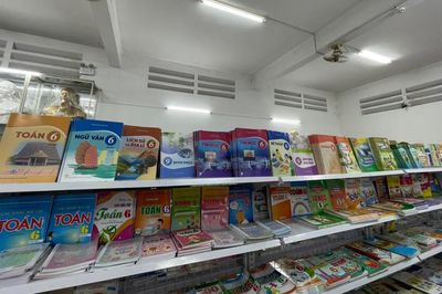 Sách giáo khoa mới sẽ được cập nhật, không làm lại từ đầu