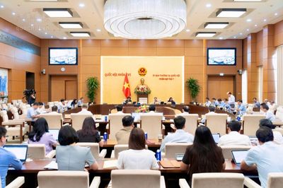 Sửa 2 luật liên quan đến nhà ở, bất động sản: Gỡ thủ tục nhưng phải giữ an toàn cho thị trường