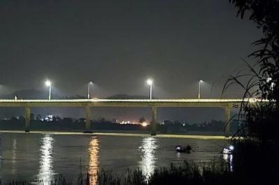 Lật thuyền trên sông Lam, 2 vợ chồng mất tích