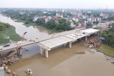 Phấn đấu thông tuyến cầu Mai Lĩnh vào đầu tháng 12