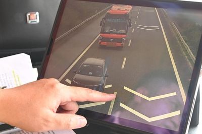 Tăng cường xử lý xe 'rùa bò' bám làn trái trên cao tốc