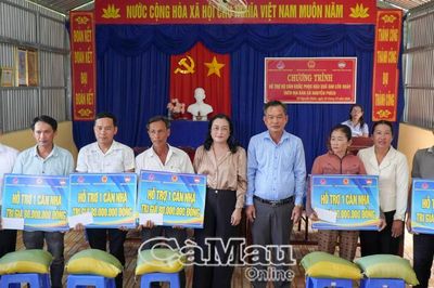 Hỗ trợ người dân Xã Nguyễn Phích khắc phục hậu quả lốc xoáy