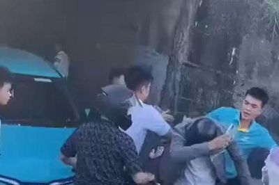 Va chạm trong hầm chui ở Bắc Ninh, 2 người lao vào ẩu đả, công an truy tìm người liên quan