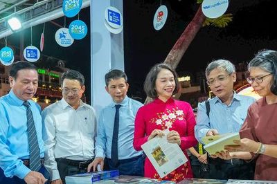 Khai mạc Hội Sách Hà Nội 2026: Lan tỏa tri thức và bản sắc văn hóa Thủ đô