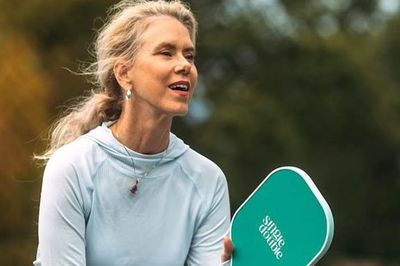 Pickleball gây sốt: Môn thể thao tưởng nhẹ nhàng nhưng người lớn tuổi cần đặc biệt lưu ý điều này