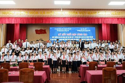 Huế triển khai thí điểm dạy tiếng Trung tại trường phổ thông