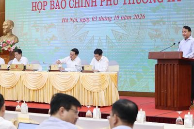 Họp báo Chính phủ tháng 9: Tăng trưởng GDP 9 tháng cao nhất trong 15 năm qua