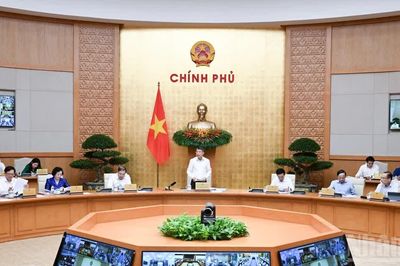 [Ảnh] Thủ tướng Lê Minh Hưng chủ trì Phiên họp Chính phủ thường kỳ tháng 9/2026