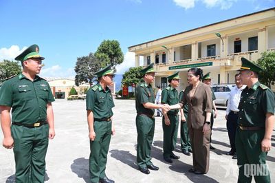 Lãnh đạo Ủy ban Trung ương Mặt trận Tổ quốc Việt Nam thăm, động viên cán bộ, chiến sĩ Đồn Biên phòng Sin Suối Hồ