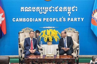 Tổng Lãnh sự Nguyễn Trung Hiếu thăm và làm việc tại Ban Đối ngoại Trung ương Đảng Nhân dân Campuchia (CPP)