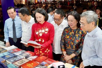 Khai mạc Hội Sách Hà Nội 2026: Gắn văn hóa đọc với phát triển văn hóa Thủ đô
