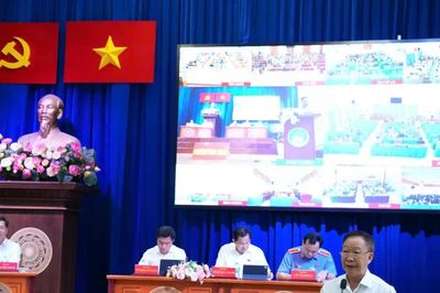 Cử tri TPHCM phản ánh khám BHYT chờ lâu, lo thiếu thuốc và chi phí điều trị cao