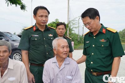 500 người dân được khám bệnh, cấp thuốc miễn phí