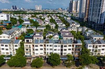 Bán hai căn nhà ở Hà Nội giá 110 cây vàng, khi tranh chấp vợ nói chồng tự ý bán