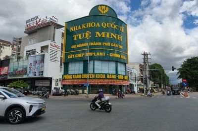 Nha khoa Quốc tế Tuệ Minh bị phạt 300 triệu đồng, đình chỉ 2 cơ sở