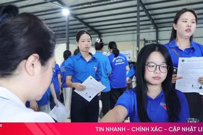 Ngày hội tình nguyện Trường Đại học Hà Tĩnh tiếp nhận 130 đơn vị máu
