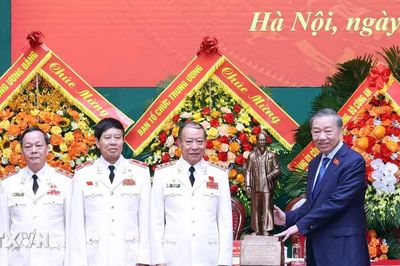 Tổng Bí thư, Chủ tịch nước dự Đại hội toàn quốc lần thứ II Hội Cựu Công an nhân dân Việt Nam