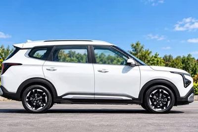 Chi tiết Kia Carens Clavis vừa ra mắt Việt Nam, giá từ 639 triệu đồng