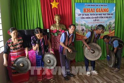 Ai sẽ giữ tiếng cồng chiêng S'tiêng mai sau?