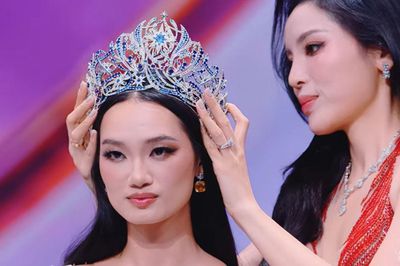 Tân hoa hậu xin về nhà lo tang sự sau đăng quang Miss Universe Vietnam