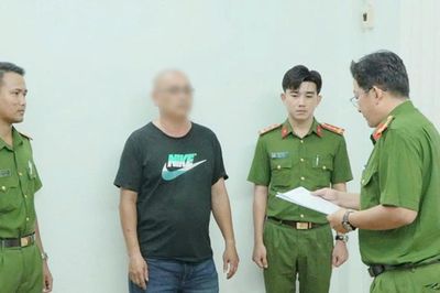 Khởi tố thêm 7 bị can trong vụ khiêng quan tài diễu phố ở Sóc Trăng