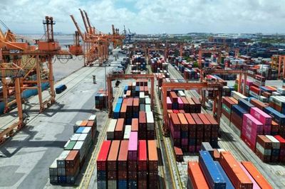Tăng trưởng hai con số và phép nhân của liên kết vùng