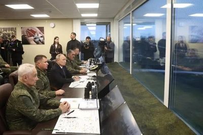 Tổng thống Putin thị sát cuộc tập trận Center-2026 giữa căng thẳng liên quan Kaliningrad