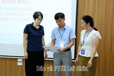Khai mạc Kỳ thi tốt nghiệp lớp trung cấp Lý luận chính trị khóa 5 năm 2025