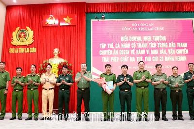 Biểu dương, khen thưởng Chuyên án 0926V, thu giữ 20 bánh heroin