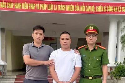 Khen thưởng đột xuất tập thể, cá nhân bắt giữ đối tượng truy nã