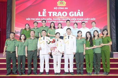 Công an Tuyên Quang đoạt giải Nhì Hội thi Báo cáo viên, tuyên truyền viên pháp luật giỏi cấp Bộ