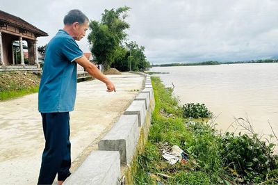 Cần thêm kè chống sạt lở bờ sông Hương