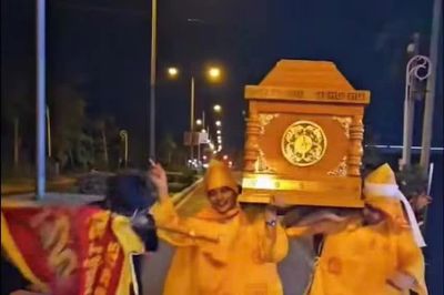 Khởi tố thêm 7 đối tượng trong vụ khiêng quan tài diễu phố ở Cần Thơ