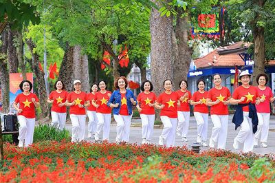 Hà Nội chủ động thích ứng với 'làn sóng bạc'