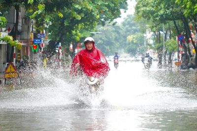 Nâng mức cảnh báo mưa lớn ở miền Bắc