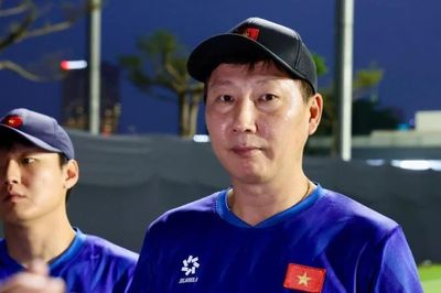 HLV Kim Sang-sik: Càng khó khăn, tuyển Việt Nam càng quyết tâm chiến thắng