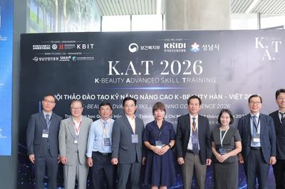 Việt Nam và Hàn Quốc trao đổi đào tạo, nâng cao tay nghề làm đẹp
